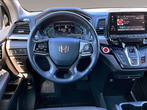 Used 2019 Honda Odyssey Elite image 8