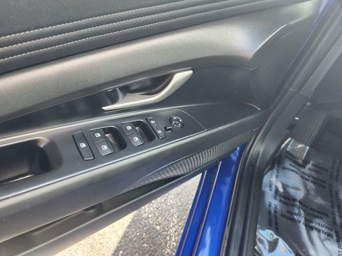 Used 2024 Hyundai Elantra Limited image 10