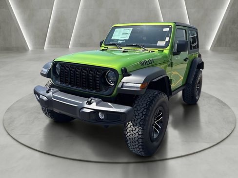 Used 2025 Jeep Wrangler Sport AWD/4WD image 7