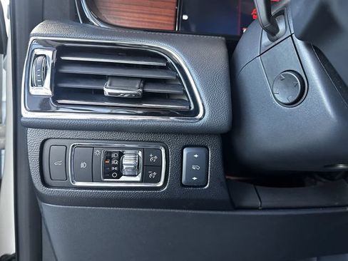 Certified 2024 Lincoln Navigator Reserve AWD/4WD image 29