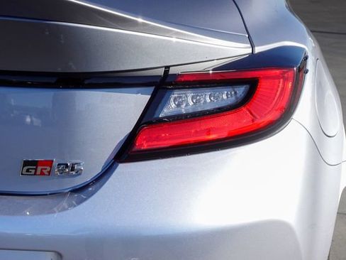 Certified 2022 Toyota GR86 Premium image 8