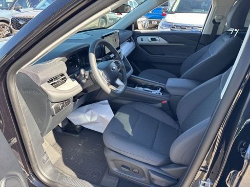 New 2026 Ford Explorer Active image 9