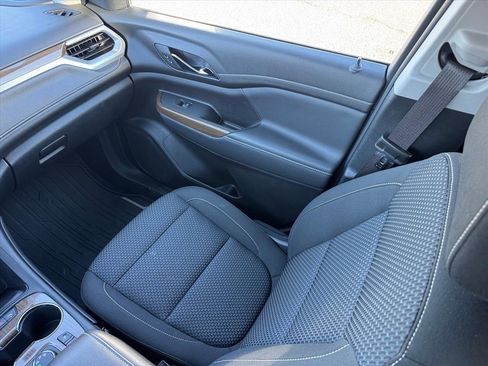 Used 2023 GMC Acadia SLE w/ Driver Convenience Package image 20