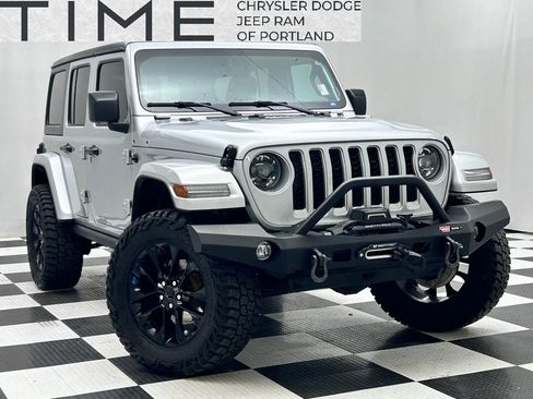 Used 2023 Jeep Wrangler Unlimited Sahara w/ Cold Weather Group AWD/4WD image 1