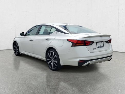 Used 2020 Nissan Altima 2.5 Platinum FWD image 5