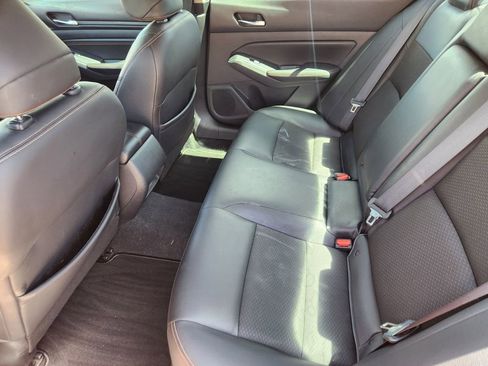 Used 2019 Nissan Altima 2.5 SR w/ SR Premium Package AWD/4WD image 29