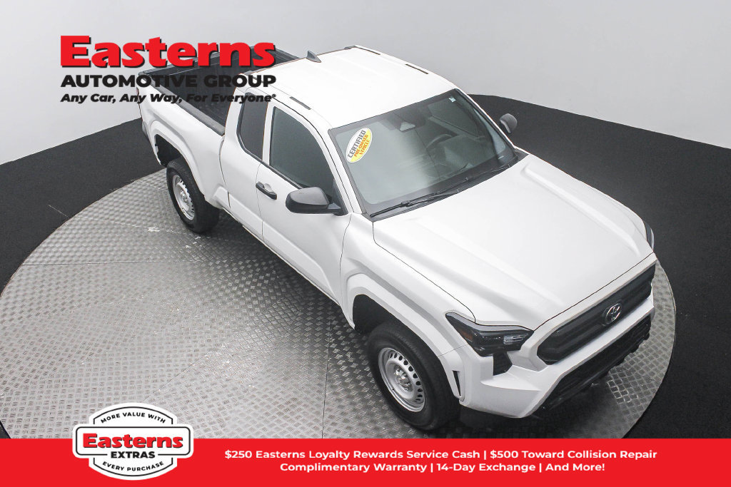 Used 2025 Toyota Tacoma SR RWD image 33
