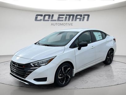 New 2025 Nissan Versa SR w/ Trunk Package