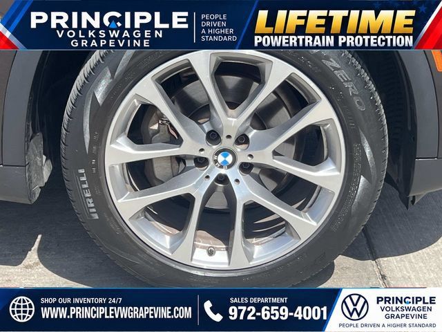 Used 2022 BMW X5 xDrive40i w/ Premium Package AWD/4WD image 3