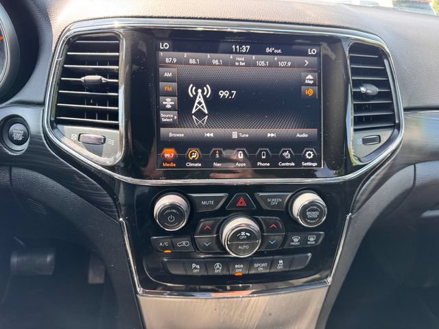 Used 2021 Jeep Grand Cherokee Laredo X AWD/4WD image 19