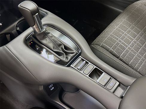 New 2026 Honda HR-V LX image 15