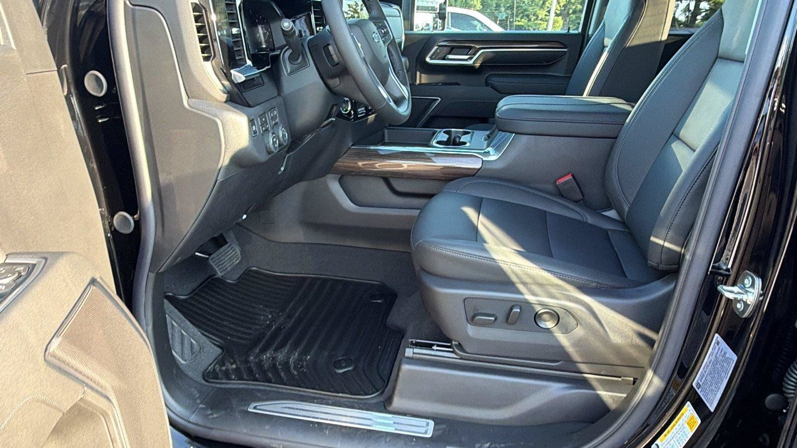 New 2026 Chevrolet Silverado 2500 LT w/ Trail Boss Package AWD/4WD image 17