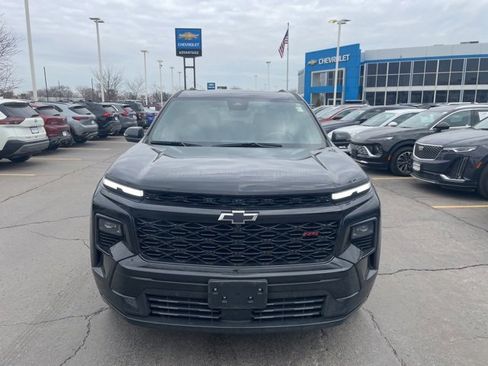 Used 2024 Chevrolet Traverse RS image 6