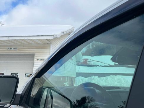 Used 2024 Ford Ranger XLT w/ FX4 Off-Road Package image 26