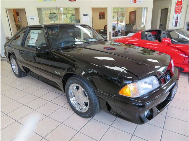 Used 1989 Ford Mustang GT RWD image 1