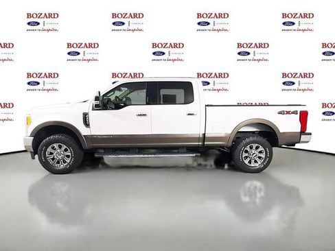 Used 2017 Ford F250 Lariat w/ Lariat Ultimate Package AWD/4WD image 5