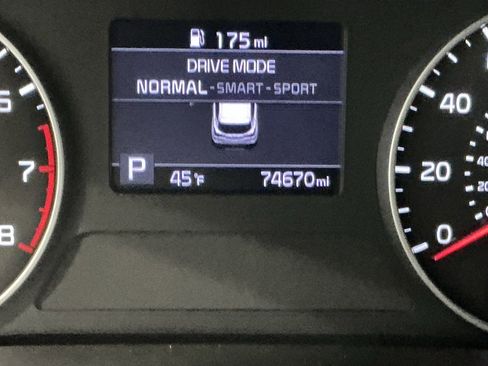 Used 2023 Kia Seltos LX image 9