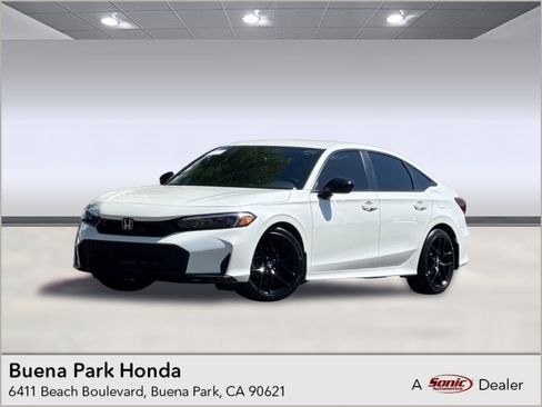 Used 2025 Honda Civic Sport image 1