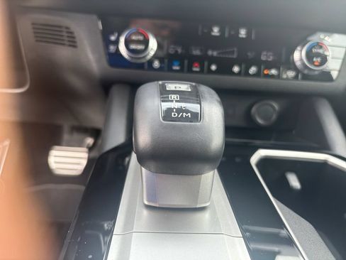 Used 2025 Mitsubishi Outlander SEL AWD/4WD image 22