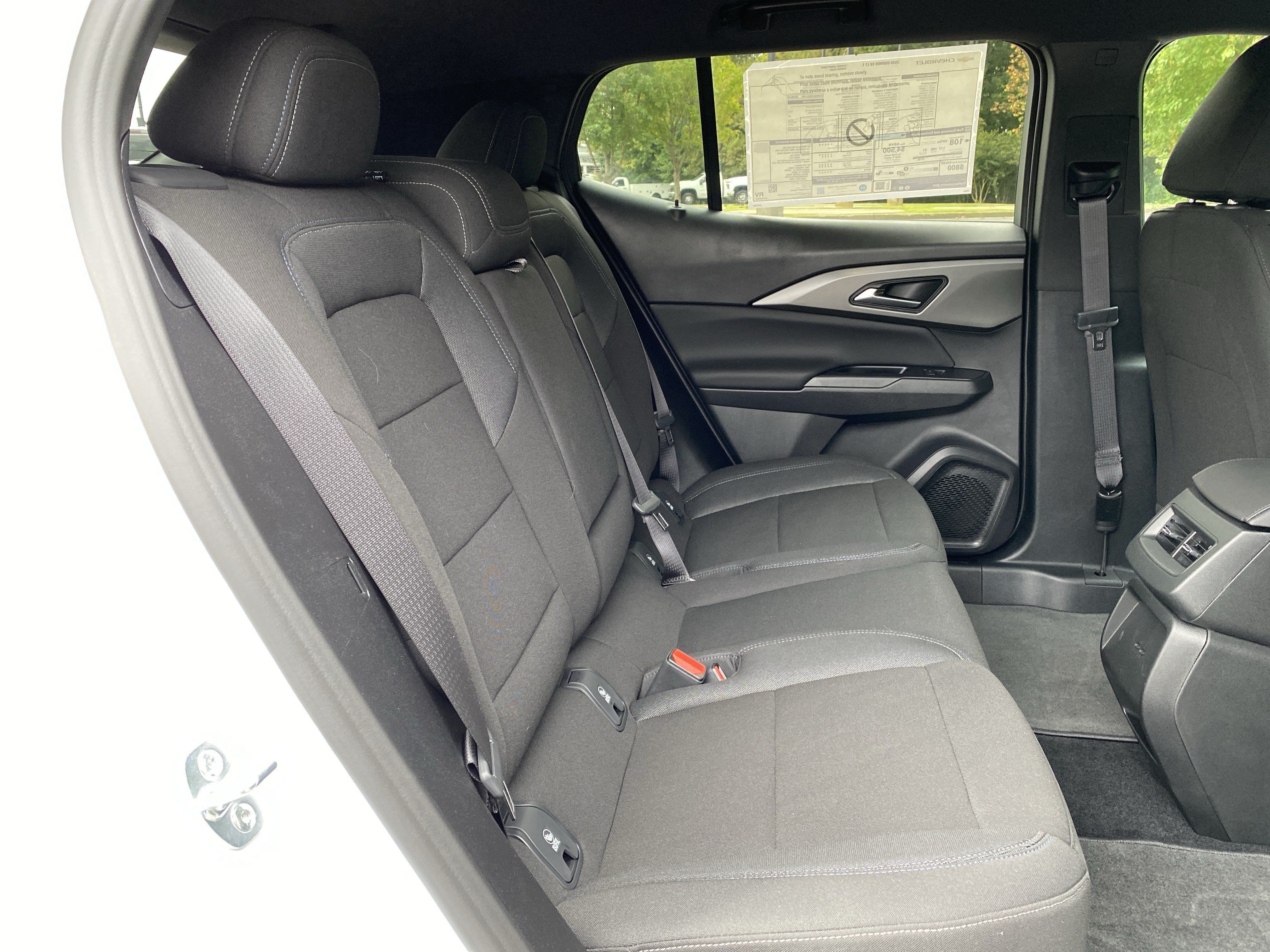 Used 2026 Chevrolet Equinox EV LT FWD image 33