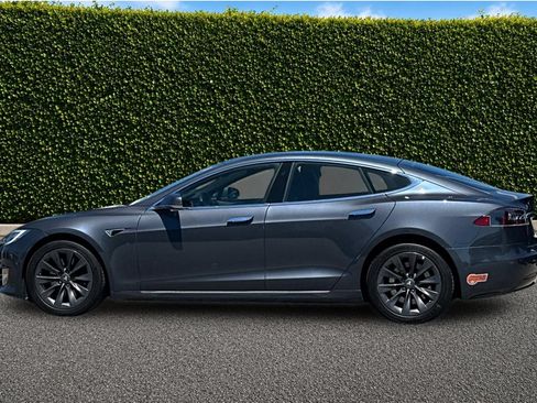 Used 2020 Tesla Model S Long Range AWD/4WD image 7