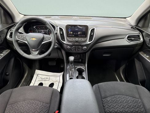 Used 2024 Chevrolet Equinox LT FWD image 19