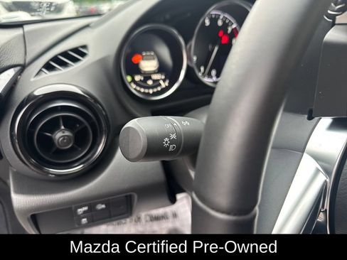 Certified 2025 MAZDA MX-5 Miata Club w/ Appearance Package RWD image 42