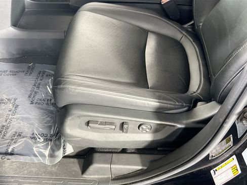 Used 2023 Honda Odyssey EX-L image 18
