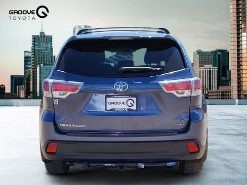 Used 2016 Toyota Highlander LE AWD/4WD image 5