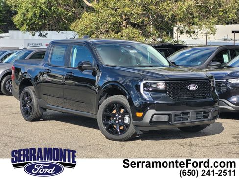 New 2025 Ford Maverick Lariat w/ Black Appearance Package image 1