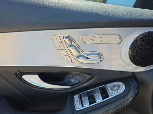 Used 2022 Mercedes-Benz GLC 300 image 19