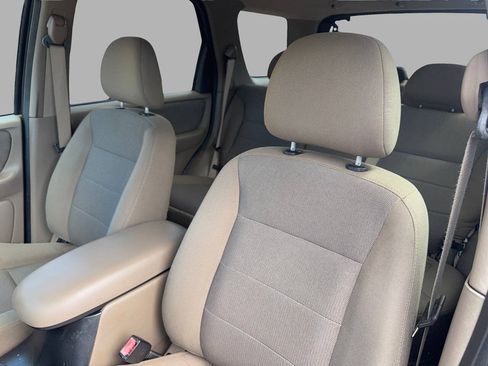Used 2002 Ford Escape XLT FWD image 17