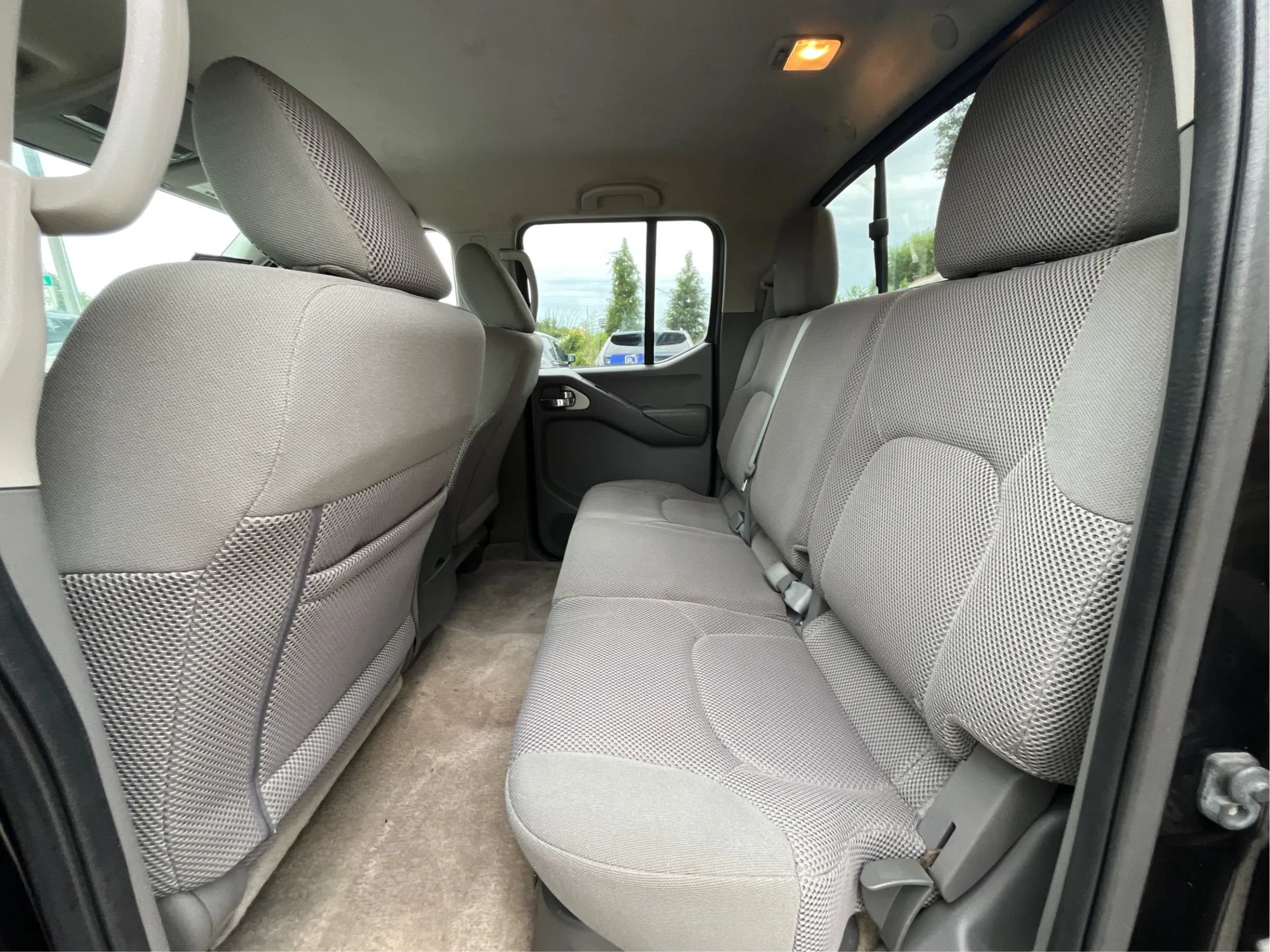 Used 2016 Nissan Frontier SV AWD/4WD image 12
