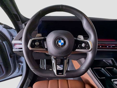 Certified 2023 BMW 760i xDrive AWD/4WD image 11