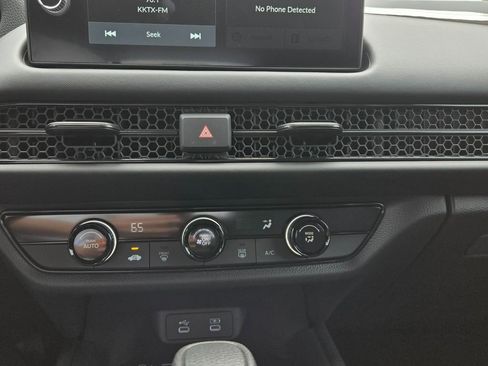 New 2026 Honda HR-V LX image 8
