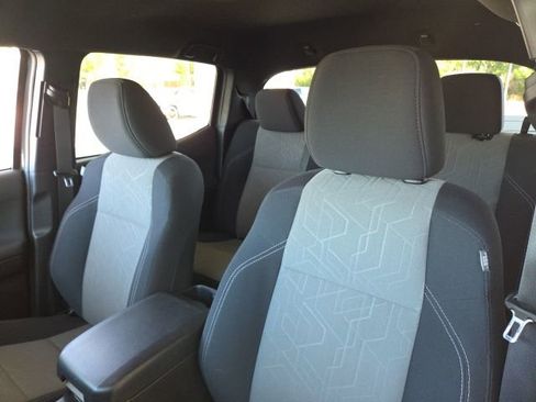 Used 2021 Toyota Tacoma TRD Sport image 23