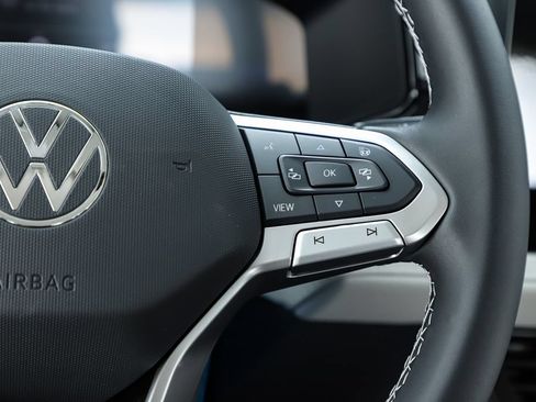 New 2026 Volkswagen Taos S FWD image 22