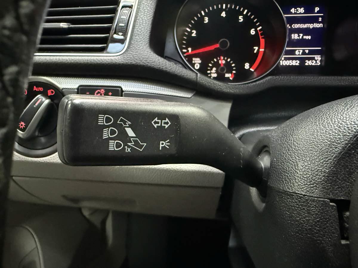 Used 2017 Volkswagen Passat 1.8T R-Line FWD image 16