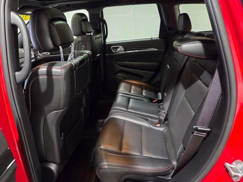 Used 2020 Jeep Grand Cherokee Trailhawk w/ Trailhawk Luxury Group image 13