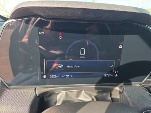 Used 2025 Chevrolet TrailBlazer RS w/ Convenience Package image 32