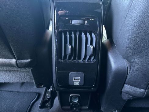Used 2025 Jeep Compass Limited AWD/4WD image 23