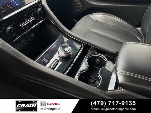 Used 2023 Jeep Grand Cherokee L Limited w/ Black Appearance Package AWD/4WD image 20