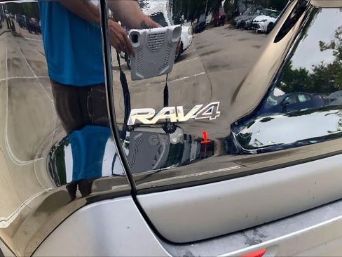 Used 2025 Toyota RAV4 XLE Premium FWD image 33