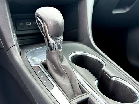 Used 2022 Chevrolet Equinox LT FWD image 17