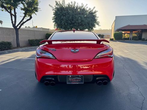 Used 2013 Hyundai Genesis 2.0T RWD image 4