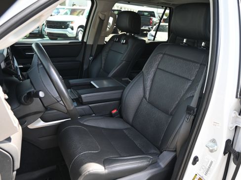 Used 2023 Toyota Sequoia Limited RWD image 18