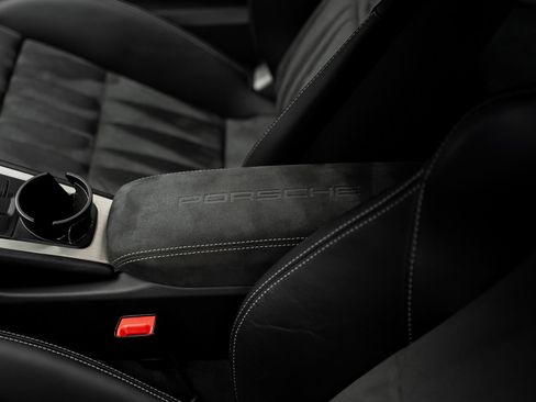 Used 2018 Porsche 911 GT3 RWD image 52