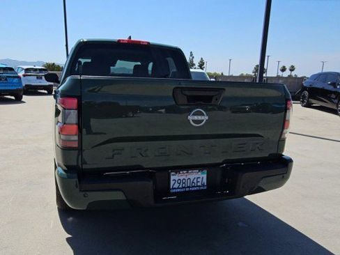 Used 2025 Nissan Frontier SV RWD image 7