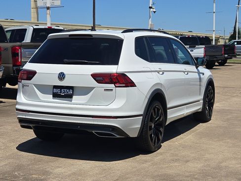 Used 2020 Volkswagen Tiguan SE R-Line w/ 3rd Row Seat Package AWD/4WD image 3