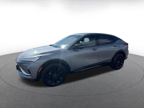 Used 2025 Buick Envista Sport Touring image 8